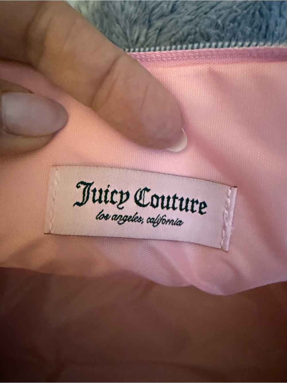Juicy Couture Pink Strawberry Print Cosmetic Pouch NWT - Picture 4 of 12